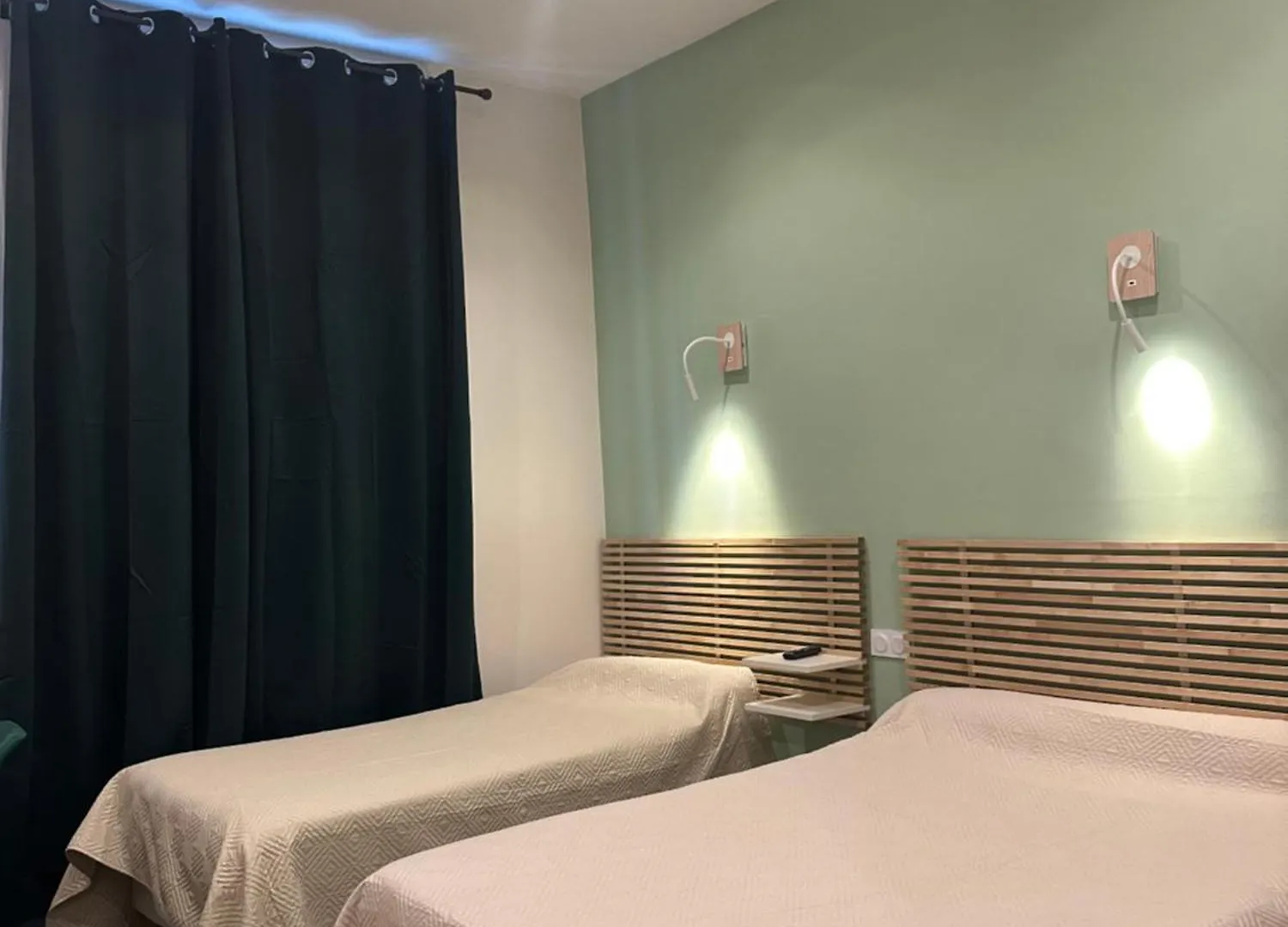 Hotel Azur Lyon France