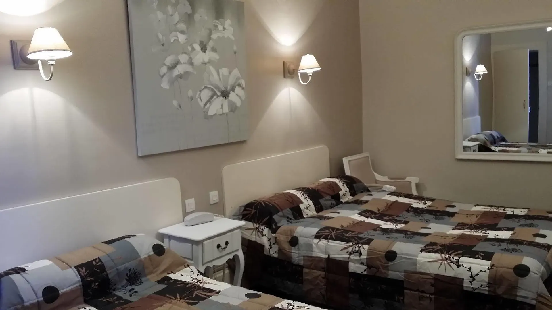 Hotel Azur Lyon 2*,  France