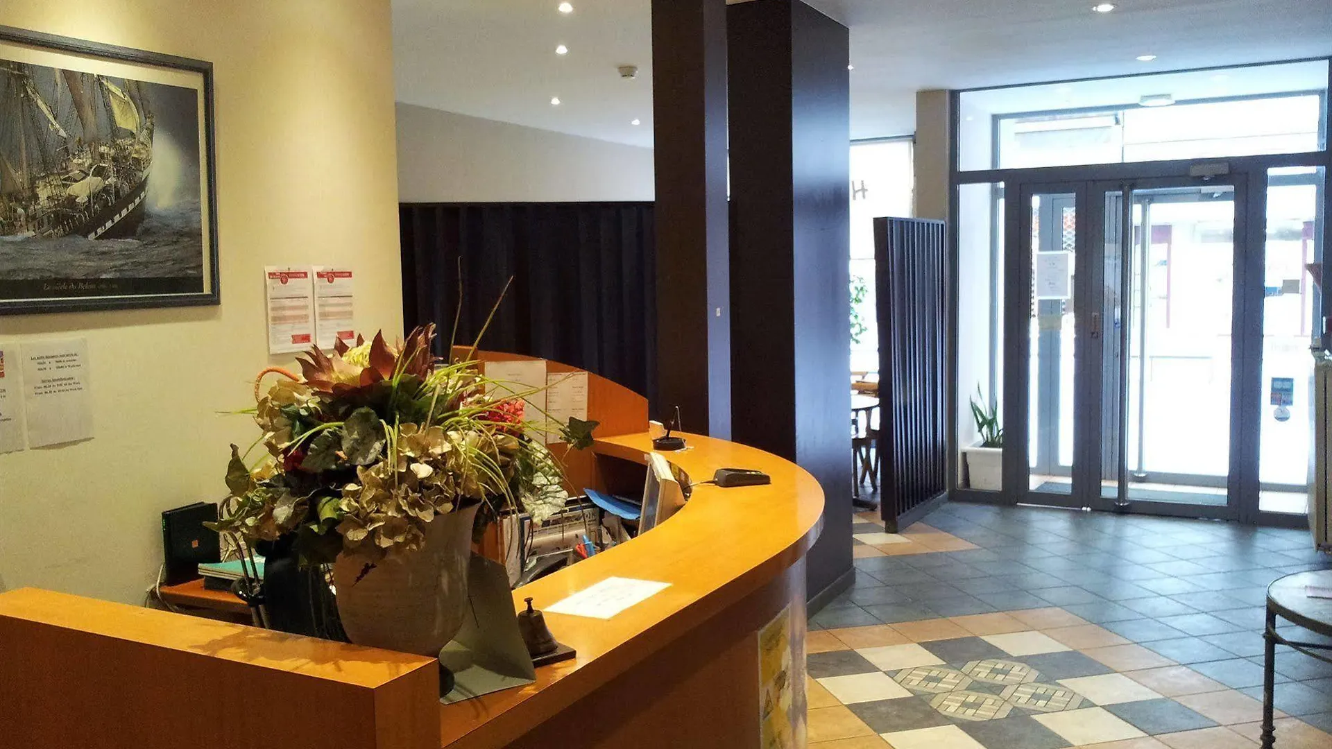 Hotel Azur Lyon France
