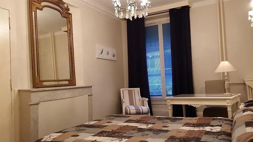 Hotel Azur Lyon